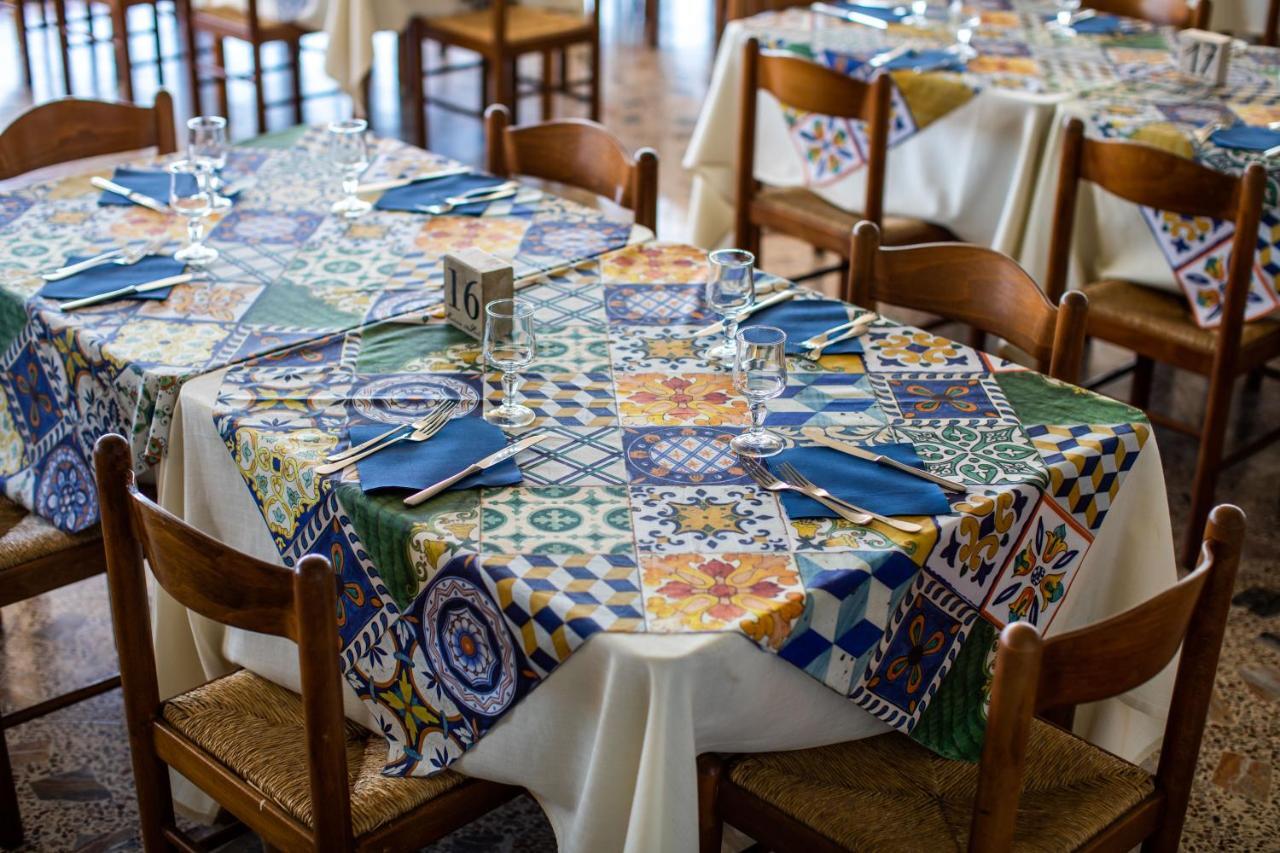 Madonna Della Scala Bed & Breakfast Castellabate Exterior photo